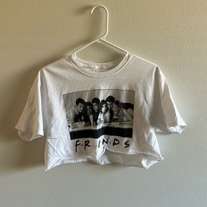 friends cropped T-shirt